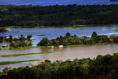 La rencontre entre le Río Negro et l'Amazone (Crédit : Ana Claudia Jatahy/Embratur)